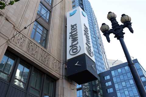 Twitter fails to report some political ads after promising transparency