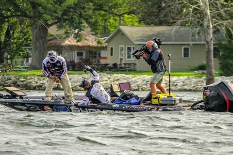 Pro Bass Angler Forfeits $100K in Winnings When It’s Discovered He Didn’t Have a Fishing License