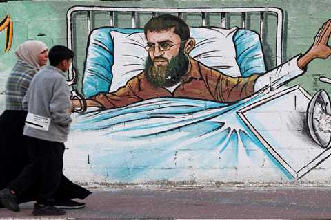 Khader Adnan hunger striker dies in Israeli prison