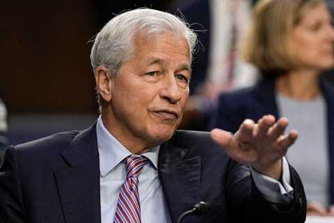 JPMorgan CEO Jamie Dimon reveals top traits for his successor: admit mistakes and 'work your ass..