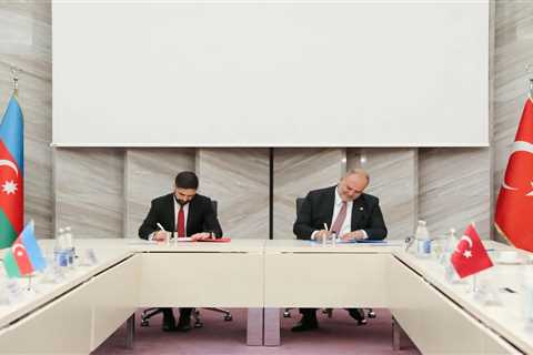 SOCAR, TPAO sign memorandum on human resources development (PHOTO)