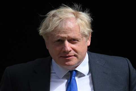 Boris Johnson unable to get WhatsApps from his old phone for Covid inquiry because he has forgotten ..