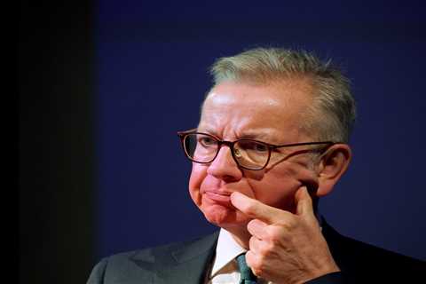 Gove claims 2030 petrol and diesel car ban IS going ahead despite green review – fuelling more..