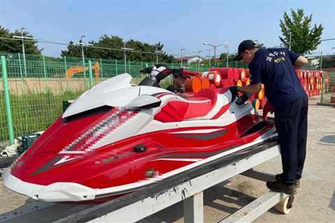 Chinese dissident arrested in South Korea after fleeing 300 kilometers on jet ski – •