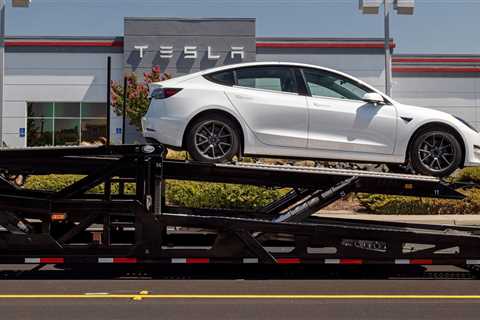 Tesla shares close down 5% after price cuts, Model 3 refresh