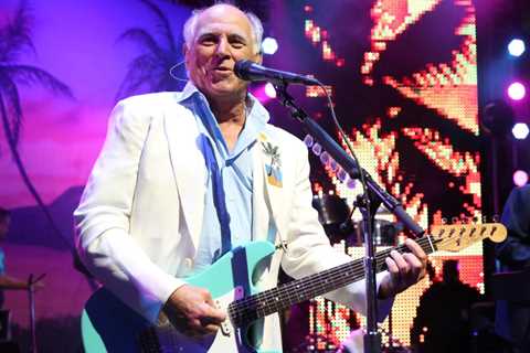 'Margaritaville' singer Jimmy Buffett dies at 76