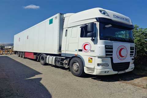 Convoy with 40 tons of flour sent from Baku awaits on Aghdam-Khankendi road for six day in a row..