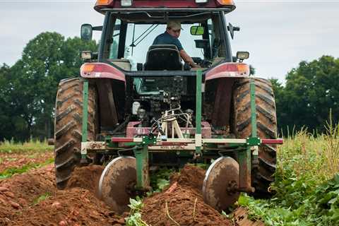 Foreign ownership of U.S. farmland probed at U.S. Senate hearing ⋆