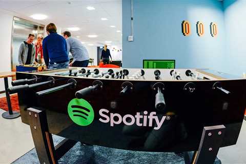 Spotify offers 15 hours of audiobooks to Premium subscribers in the UK and Australia