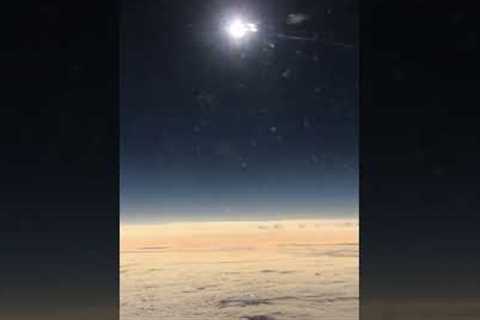 Total Solar Eclipse from an airplane at 36,000 feet