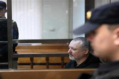 Kremlin arrest of ex-FSB agent Strelkov signals crackdown on war hawks