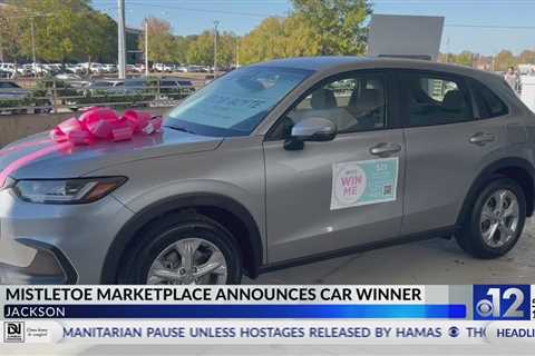 Mistletoe Marketplace announces car winner