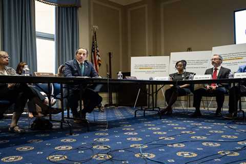 ‘Nationwide gun emergency’ discussed by U.S. House Democrats at roundtable meeting ⋆