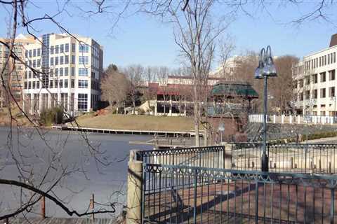 The Economic Impact of Columbia, Maryland on its Politics