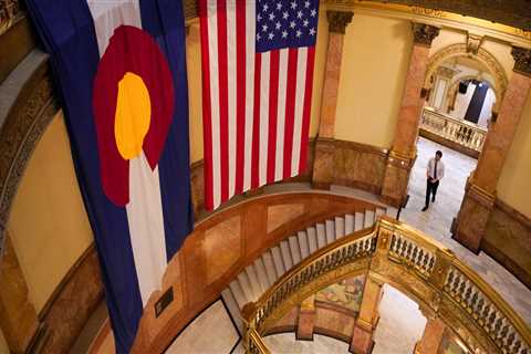 Which Political Party Controls Colorado State Government?