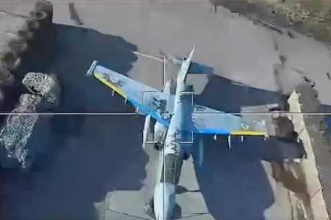 Russia appeared to waste a Lancet drone on decoy of a Ukrainian Su-25 aircraft, video shows