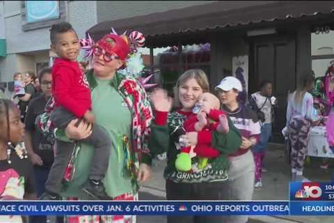 Holiday festivities kick off with Christmas Parade in West Monroe