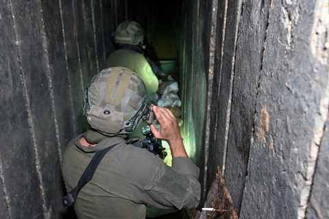 Israel mulls flooding Hamas tunnels – WSJ — RT World News