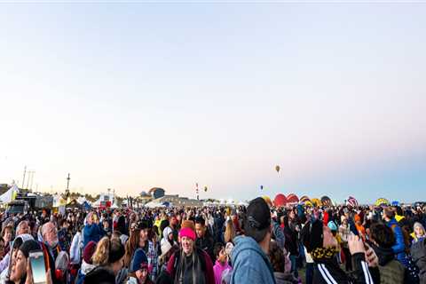 Navigating Through the Crowds at Festivals in Bellevue, Idaho