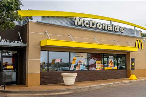 A 90-year-old McDonald's employee who works 5 days a week says it keeps her feeling young