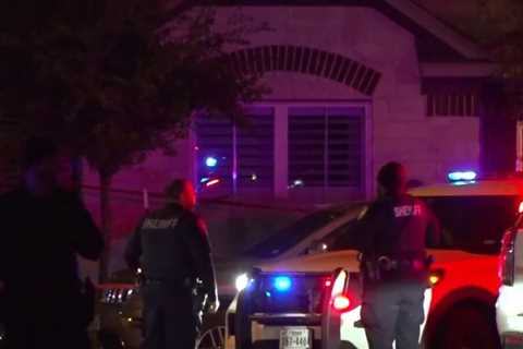 3 dead, 2 injured in shooting at NW Harris County house