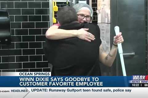 Ocean Springs Winn-Dixie says goodbye to customer-favorite employee