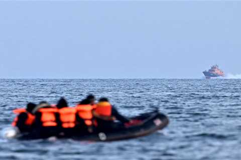 Small boat crossings on the rise as over 1,000 illegal migrants arrive in just 28 days