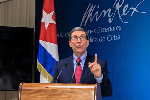 Cuba accuses US of inventing spy threats — RT World News