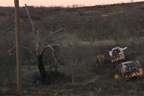 Firefighters from Houston-area among crews racing to stop Texas Panhandle wildfires from growing