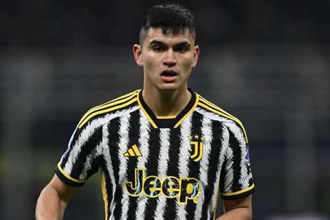 Official starting Juventus lineup vs Napoli – Alcaraz set for full debut