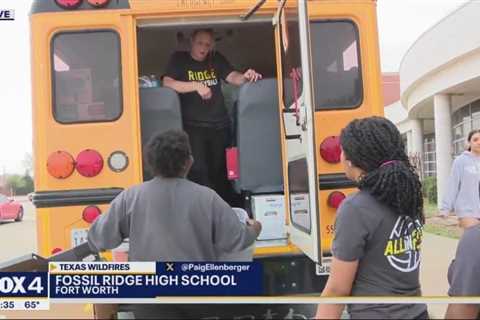 Volleyball team fills bus with Texas wildfire donations