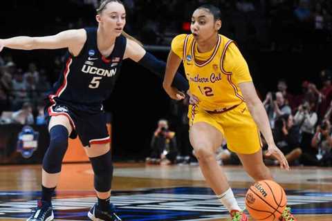 Paige Bueckers lifts UConn back to Final Four with win over JuJu Watkins and USC