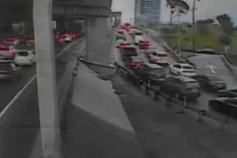 Bay Bridge crash west of Treasure Island blocking lanes