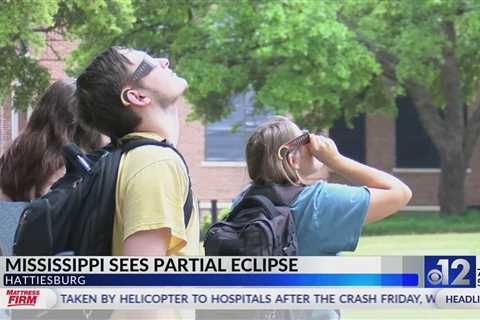 USM hosts solar eclipse viewing event