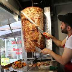 German opposition wants kebab price cap — RT World News