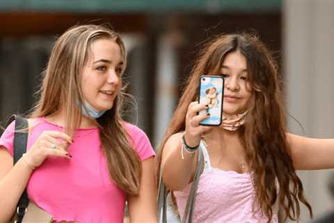 Gen Z mostly doesn’t care if influencers are actual humans, new study shows