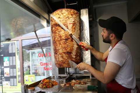 German opposition wants kebab price cap — RT World News