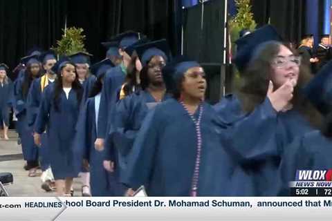 MGCCC holds 2024 Spring Commencement, pinning ceremony