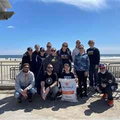 December 2 – Beach Cleanup and Holiday Shop at Hampton Beach!