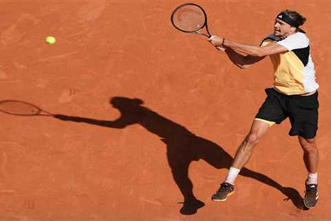 Carlos Alcaraz vs Alexander Zverev LIVE: French Open final latest score and updates