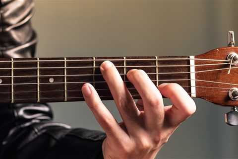 12 expert-led at-home guitar courses for $15