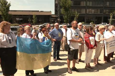 Local Ukrainian community celebrates independence with flag raising