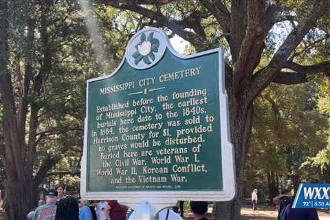 Students and Historical Society of Gulfport team up for cemetery tour