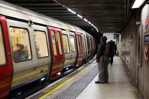 Fury as Tube drivers offered FOUR-DAY week by Sadiq Khan's Transport for London to stop strike..