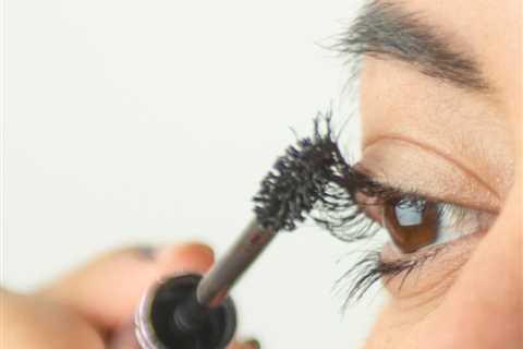 Add Volume to Lashes: Tips for Stunning Results