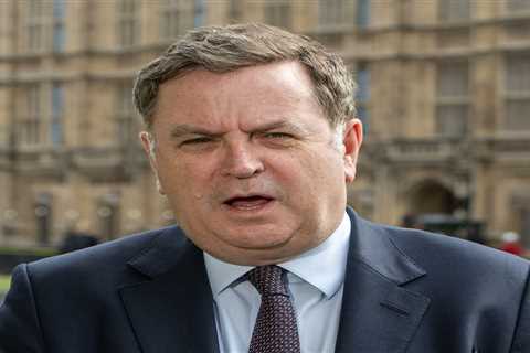 Scrapping Two-Child Benefit Cap: Shadow Chancellor Questions Starmer's Mandate