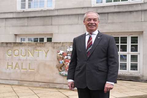 Exploring Potential Conservative Defections: Nigel Farage in Talks with Sitting MPs