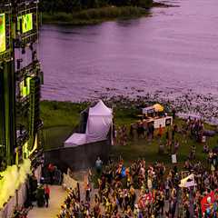 Expert Tips for Navigating Through the Crowded Food Festivals in Orlando, Florida