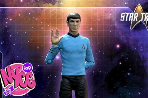 Nacelle Star Trek Figures: Spock and Picard Collectibles