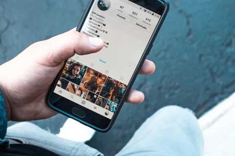 Debate Over Removal of Xenon Headlights on Chechen Roads